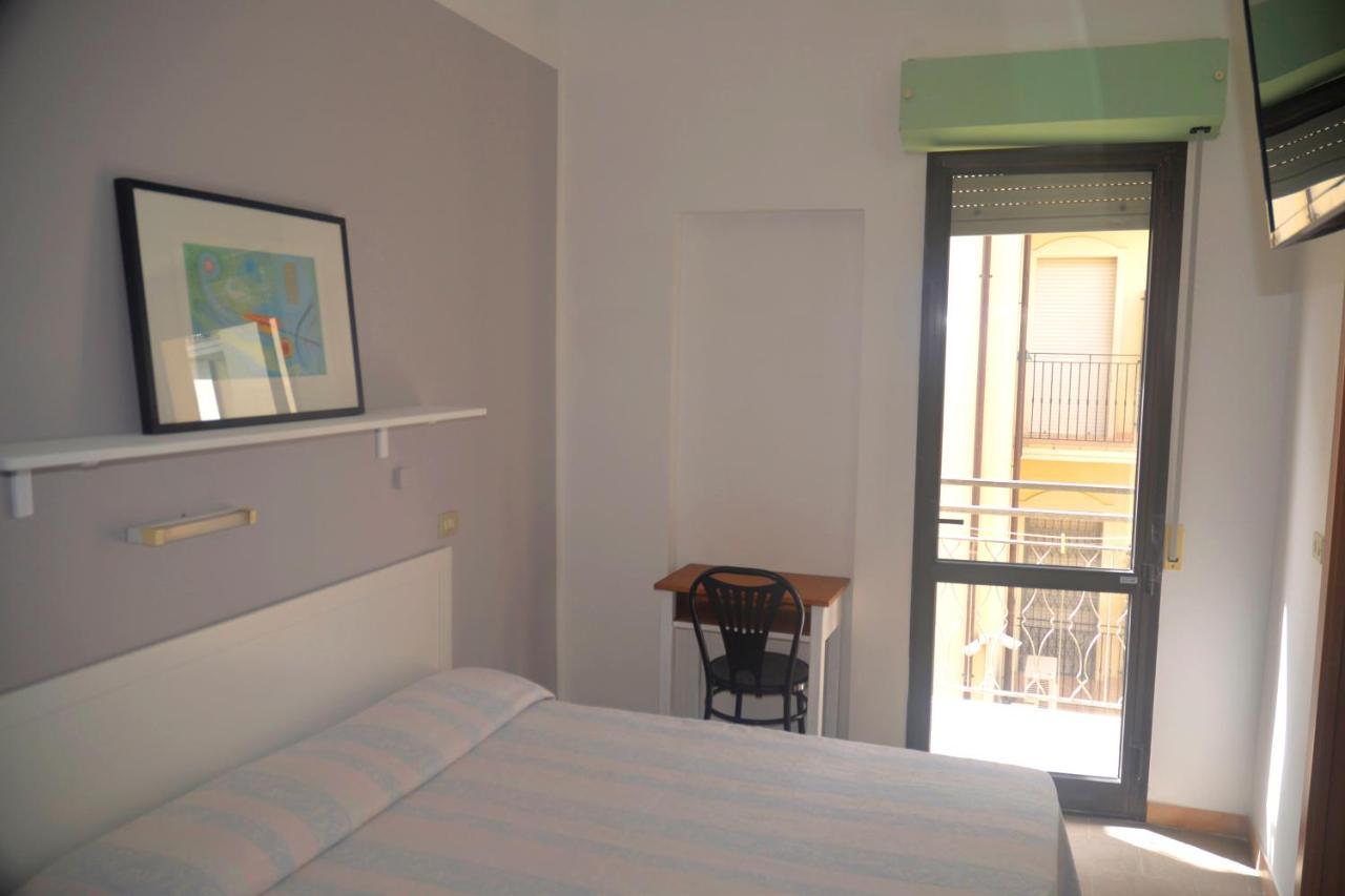 Hotel Zenith Rimini Buitenkant foto