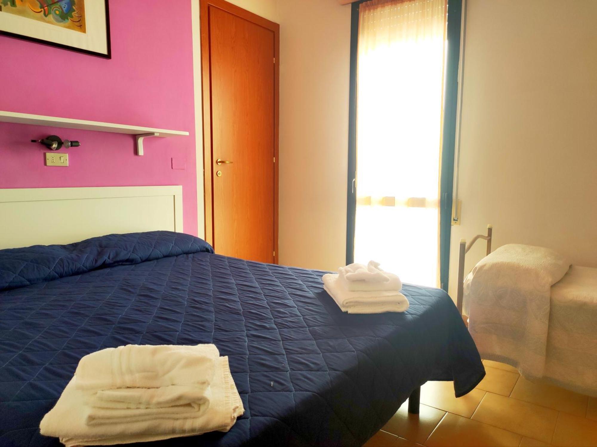 Hotel Zenith Rimini Buitenkant foto