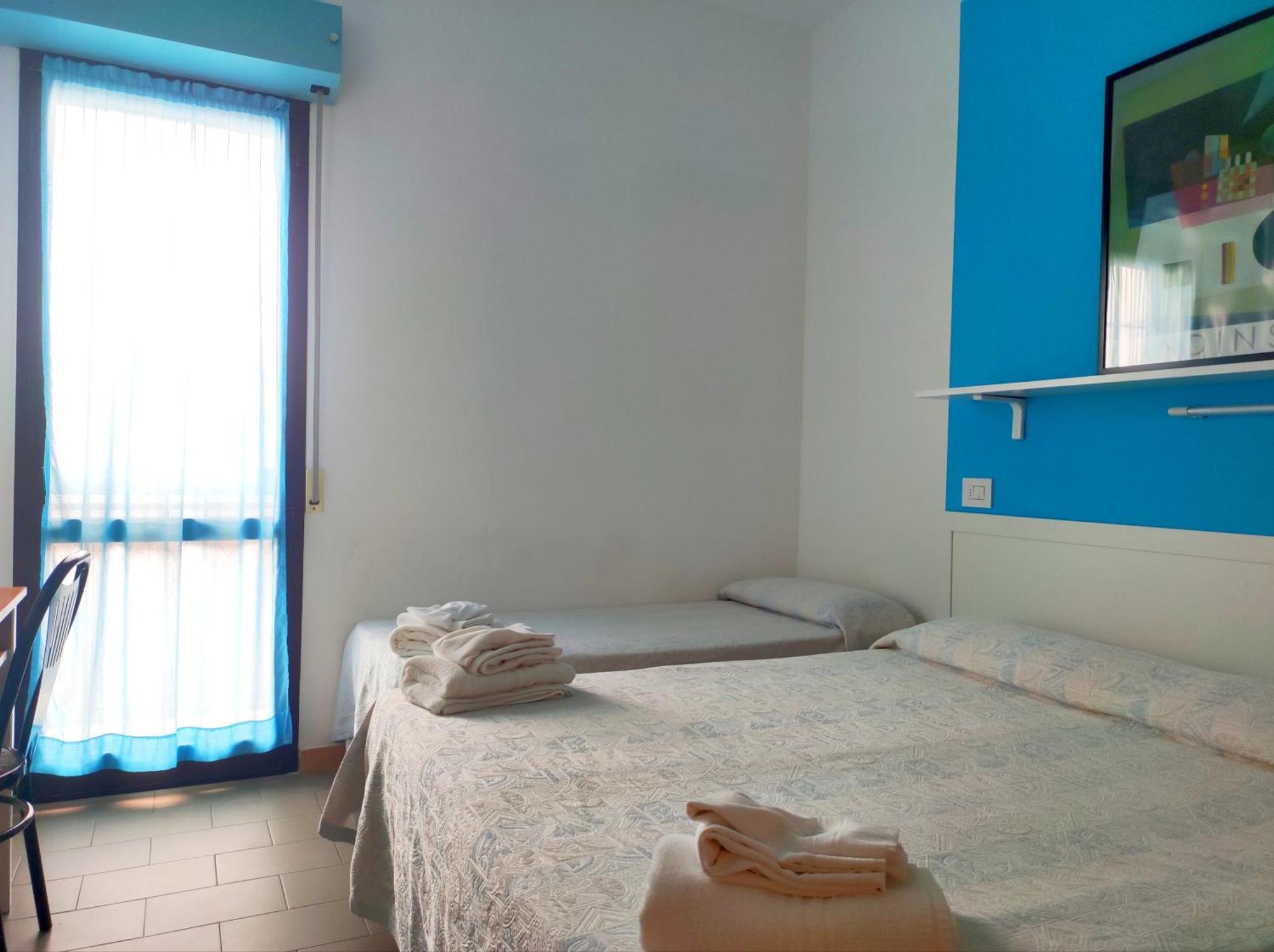 Hotel Zenith Rimini Buitenkant foto
