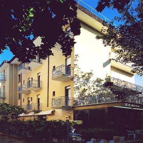 Hotel Zenith Rimini Buitenkant foto